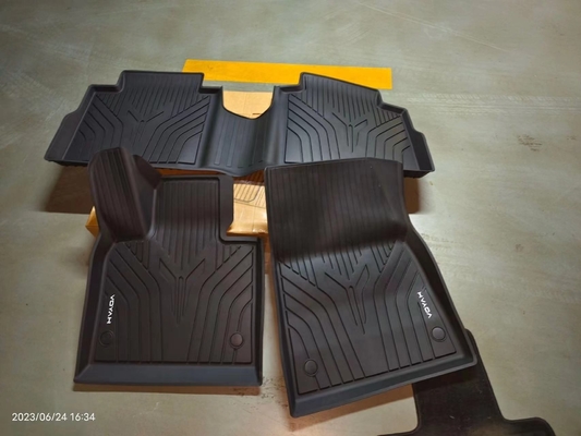 2021- Design Style Camo Forest VOYAH tapetes de piso de carro TPE Material de embalagem varejo