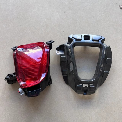 CHANGAN CS75 PLUS Farol traseiro do pára-choque do carro Farol de nevoeiro com o n.o OE 4116110-CD05 em vermelho