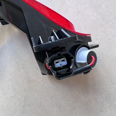 CHANGAN CS75 PLUS Farol traseiro do pára-choque do carro Farol de nevoeiro com o n.o OE 4116110-CD05 em vermelho