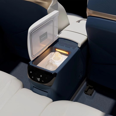 2023- Ano ZEEKR X SUV 23.04- Refrigerador de carro de Ilha do Meio com controle de temperatura tripla