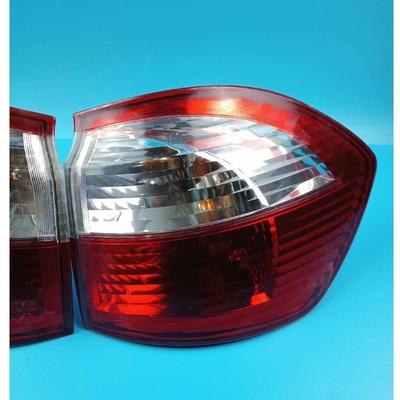 Lâmpadas traseiras de LED de plástico para soluções de iluminação exterior e interior de BYD S6 vermelho branco