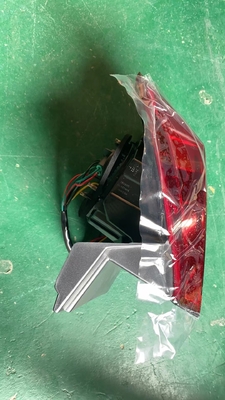 12V OE No. J68-4433020 Chery Tiggo 5X Lâmpada de curva traseira direita