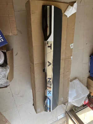 WEY Car Fitment P8 PHEV Porta traseira Trim Strip para TANK500 sem logotipo de pneu de reposição