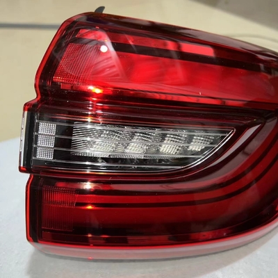 Changan CS95 Lâmpada traseira S05831A 12V Voltagem Envio por via marítima DHL FedEx ou EMS