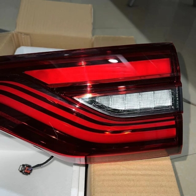Changan CS95 Central Tail Light Through-Type Tail Light para 2017 - Visibilidade aprimorada