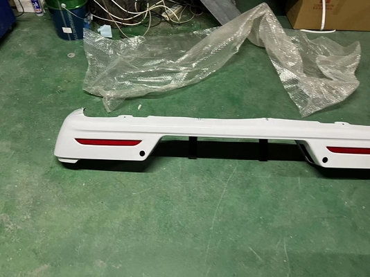 Design de montagem do pára-choque traseiro Great Wall PEOR Envio com DHL UPS FEDEX TNT EMS