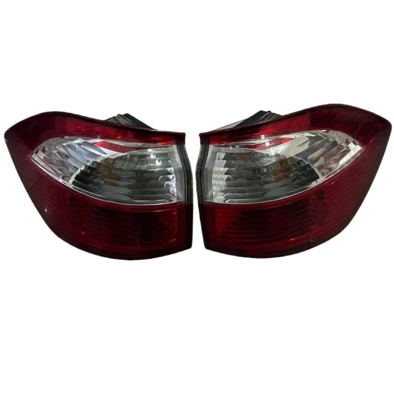 Lâmpadas traseiras de LED de plástico para soluções de iluminação exterior e interior de BYD S6 vermelho branco