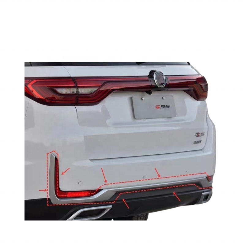 Changan 19-21 CS95 Peças decorativas do pára-choque traseiro esquerda e direita Faixa brilhante com lâmpada de nevoeiro